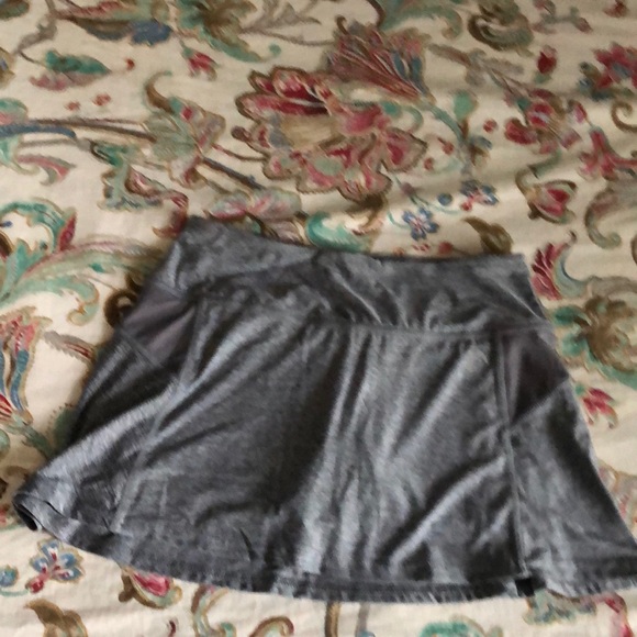 Head Dresses & Skirts - Head women’s athletic skirt